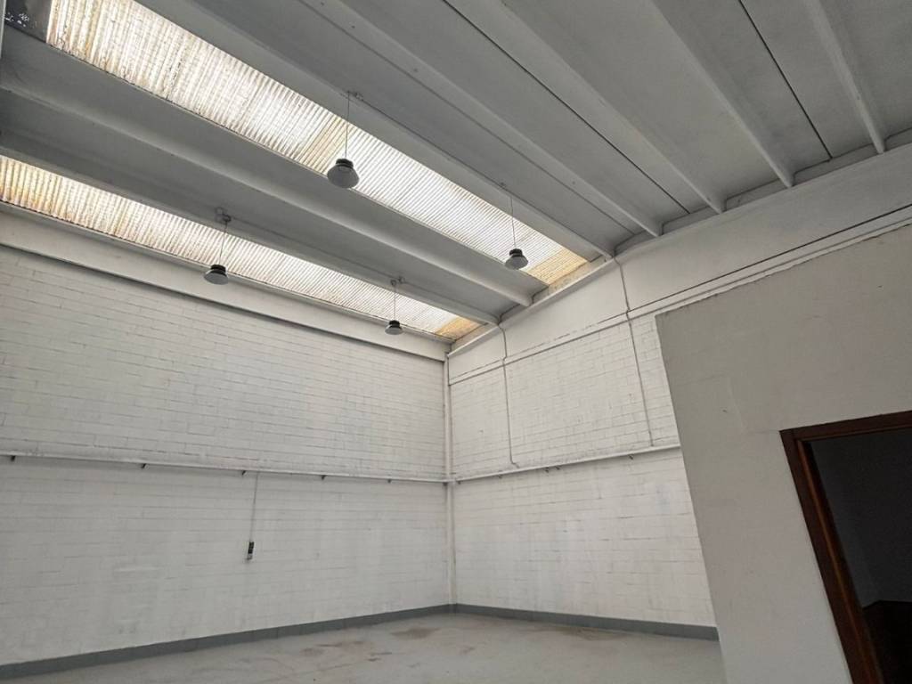 ufficio in affitto a Trezzano sul Naviglio