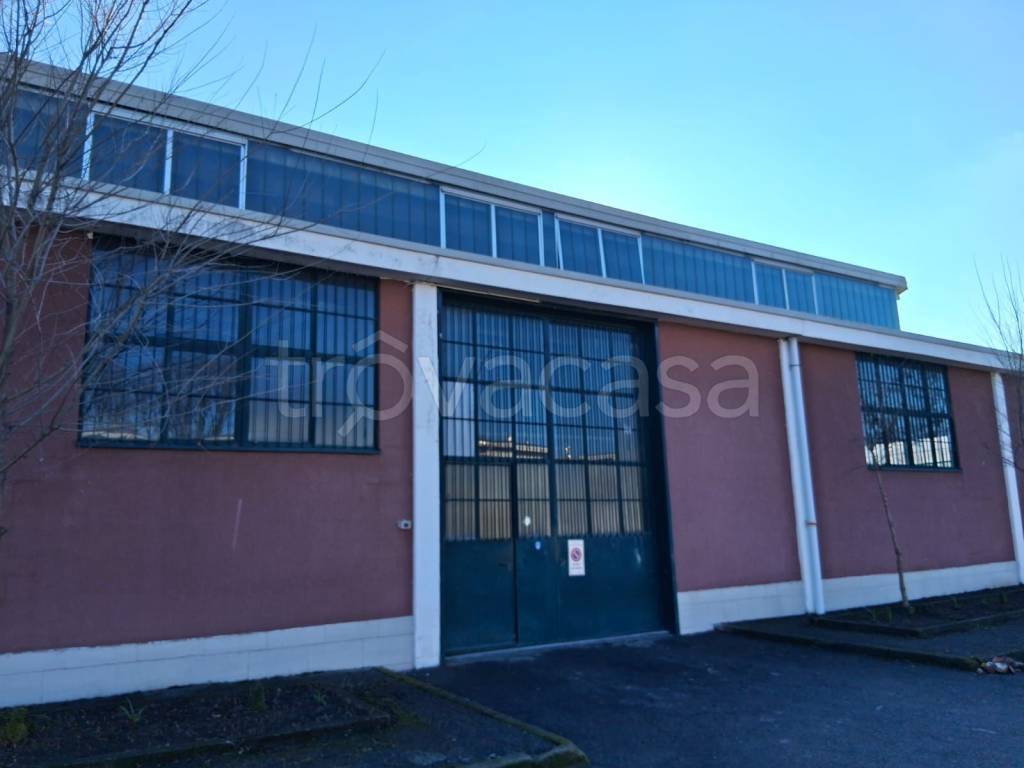 locale commerciale in affitto a Trezzano sul Naviglio
