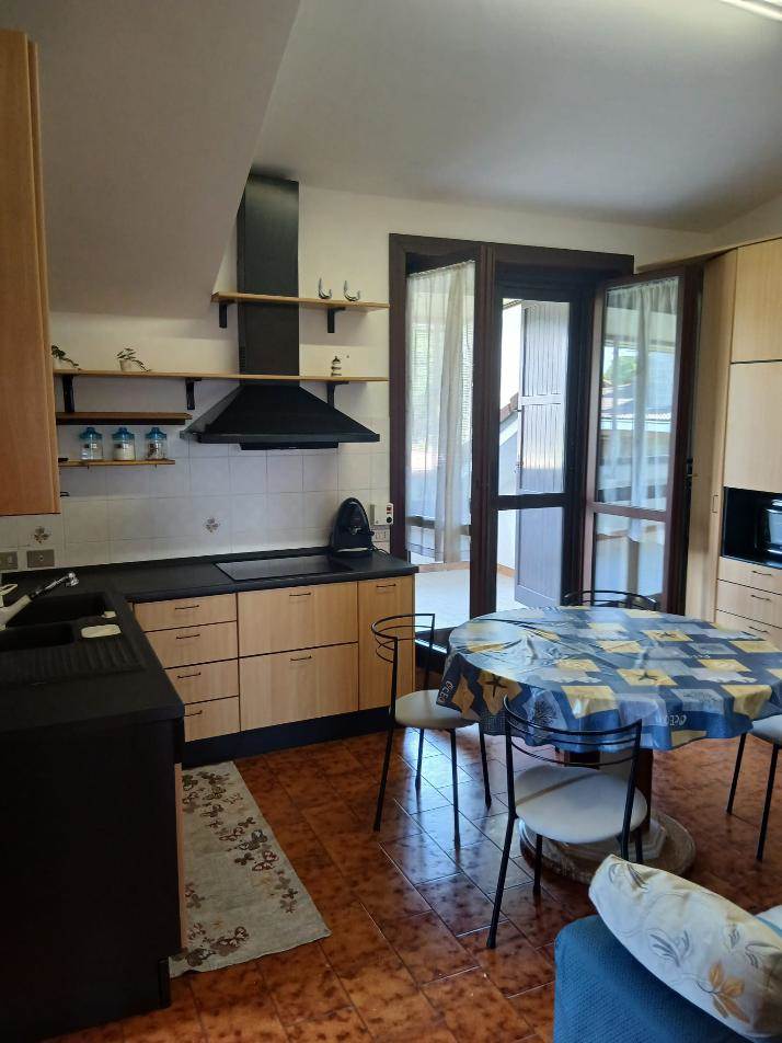 casa indipendente in affitto a Trezzano sul Naviglio