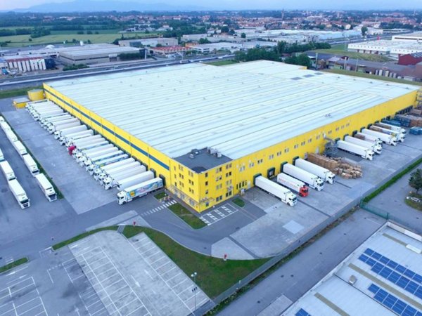 locale commerciale in affitto a Trezzo sull'Adda