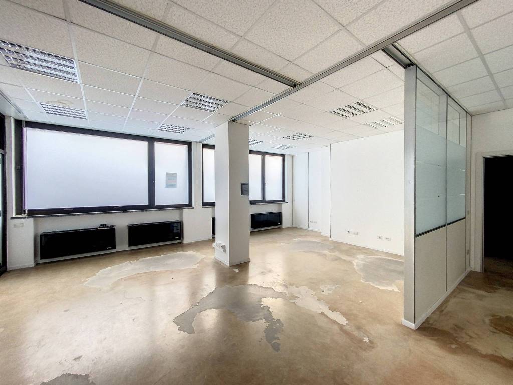 ufficio in affitto a Trezzo sull'Adda