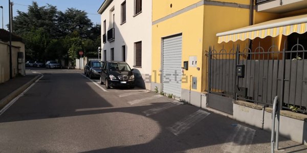 negozio in affitto a Trezzo sull'Adda