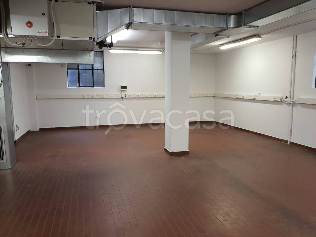 locale di sgombero in affitto a Trezzo sull'Adda