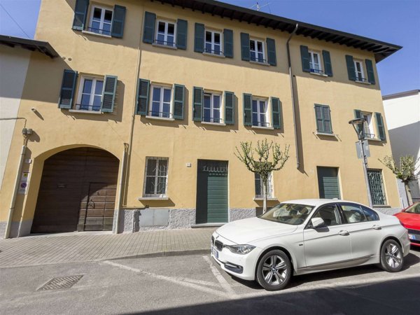 negozio in affitto a Trezzo sull'Adda