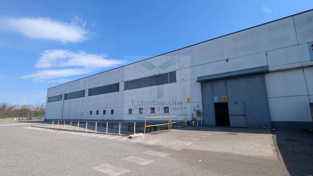 locale commerciale in affitto a Trezzo sull'Adda
