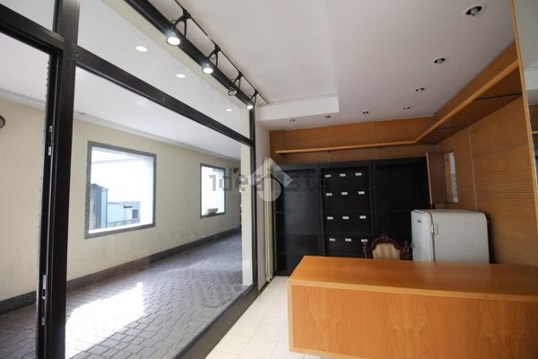 negozio in affitto a Trezzo sull'Adda