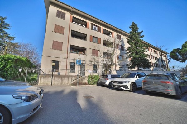 ufficio in affitto a Trezzo sull'Adda in zona Concesa