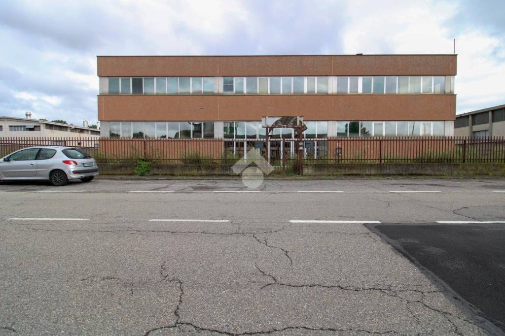 ufficio in affitto a Tribiano