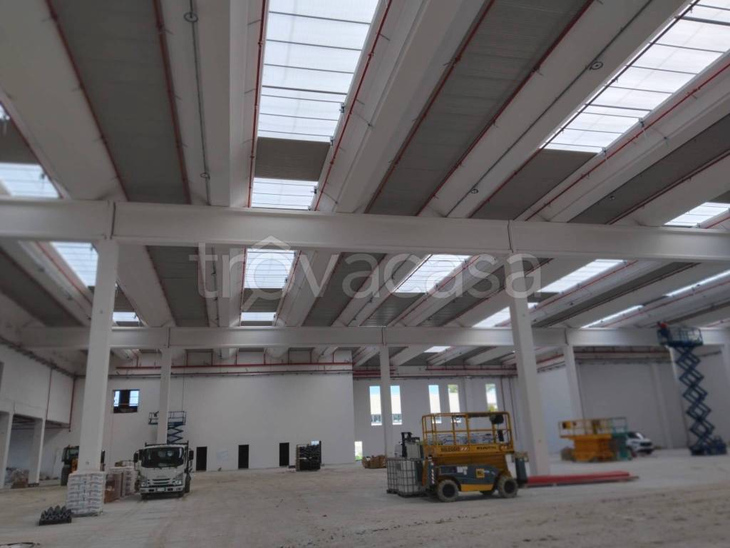 locale commerciale in affitto a Truccazzano in zona Cavaione