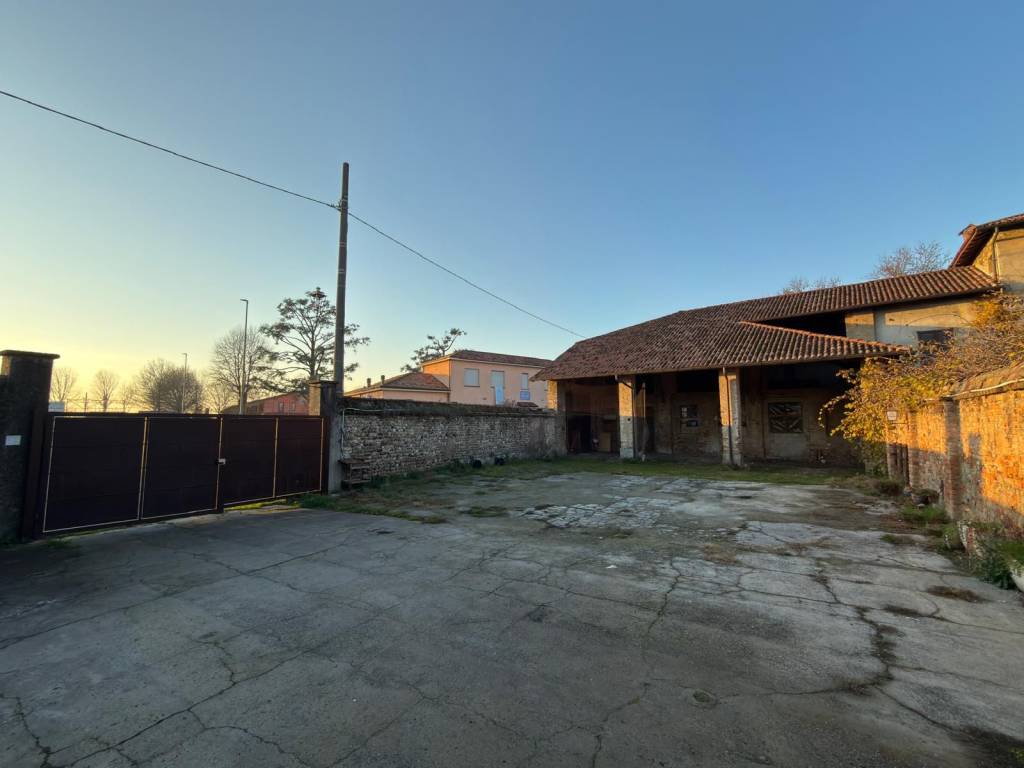 ufficio in affitto a Truccazzano in zona Corneliano Bertario