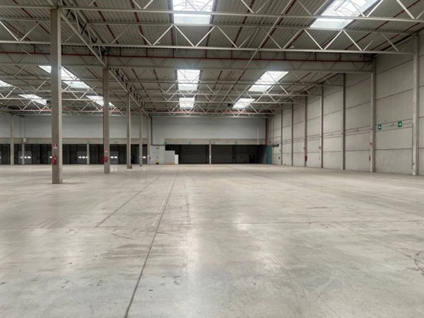 locale commerciale in affitto a Truccazzano in zona Albignano