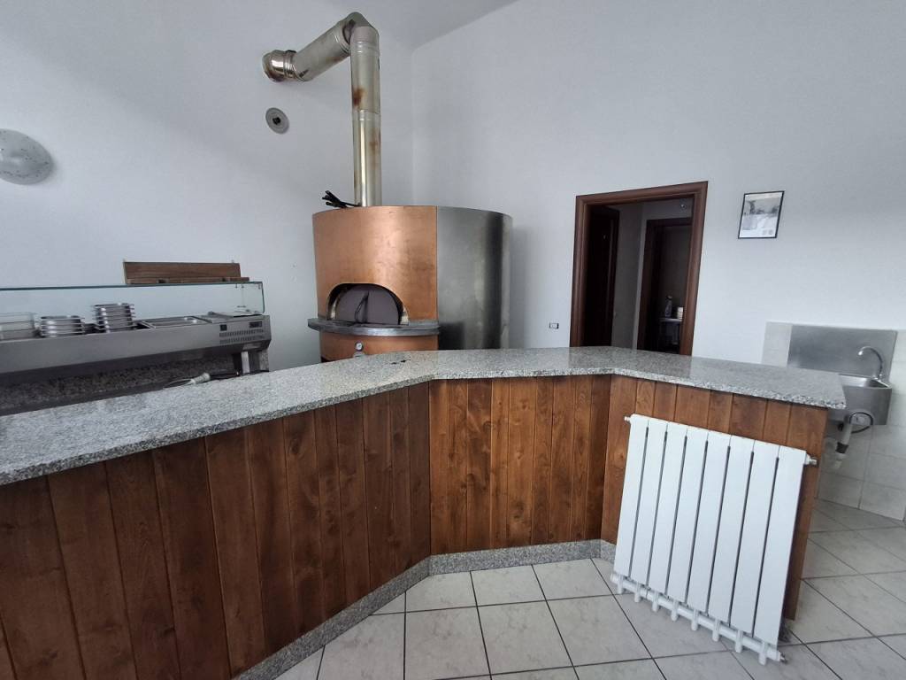 negozio in affitto a Turbigo