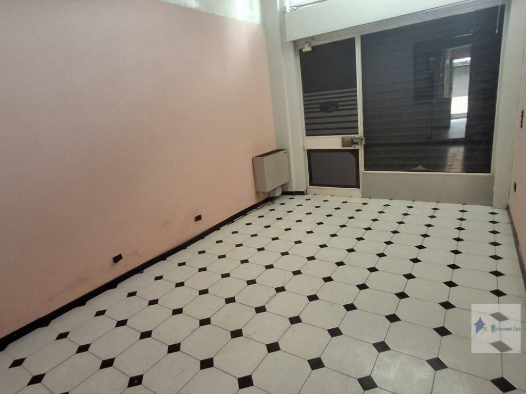 negozio in affitto a Turbigo