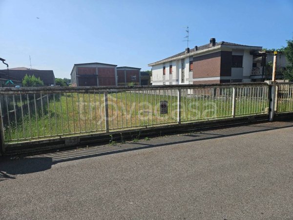 locale commerciale in affitto a Turbigo
