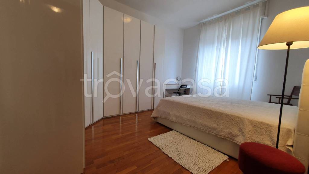 appartamento in affitto a Vanzago