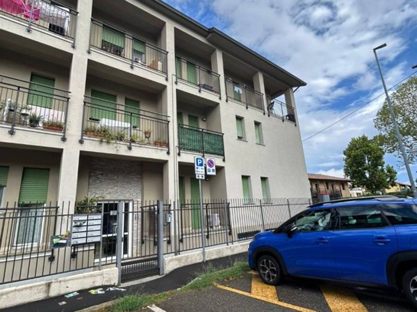 appartamento in affitto a Vanzago