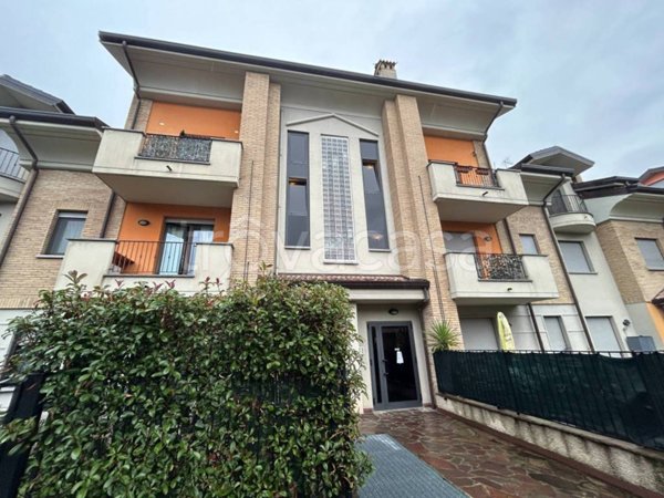 appartamento in affitto a Vanzago in zona Mantegazza