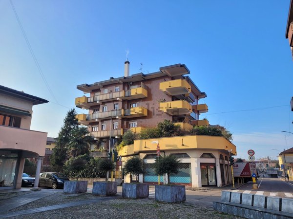appartamento in affitto a Vanzago in zona Filanda