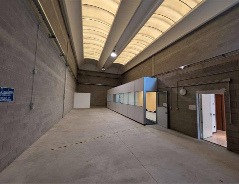 ufficio in affitto a Vaprio d'Adda