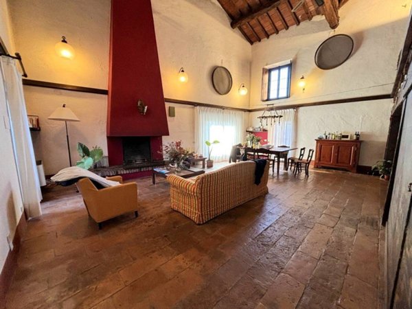 appartamento in affitto a Vernate in zona Coazzano