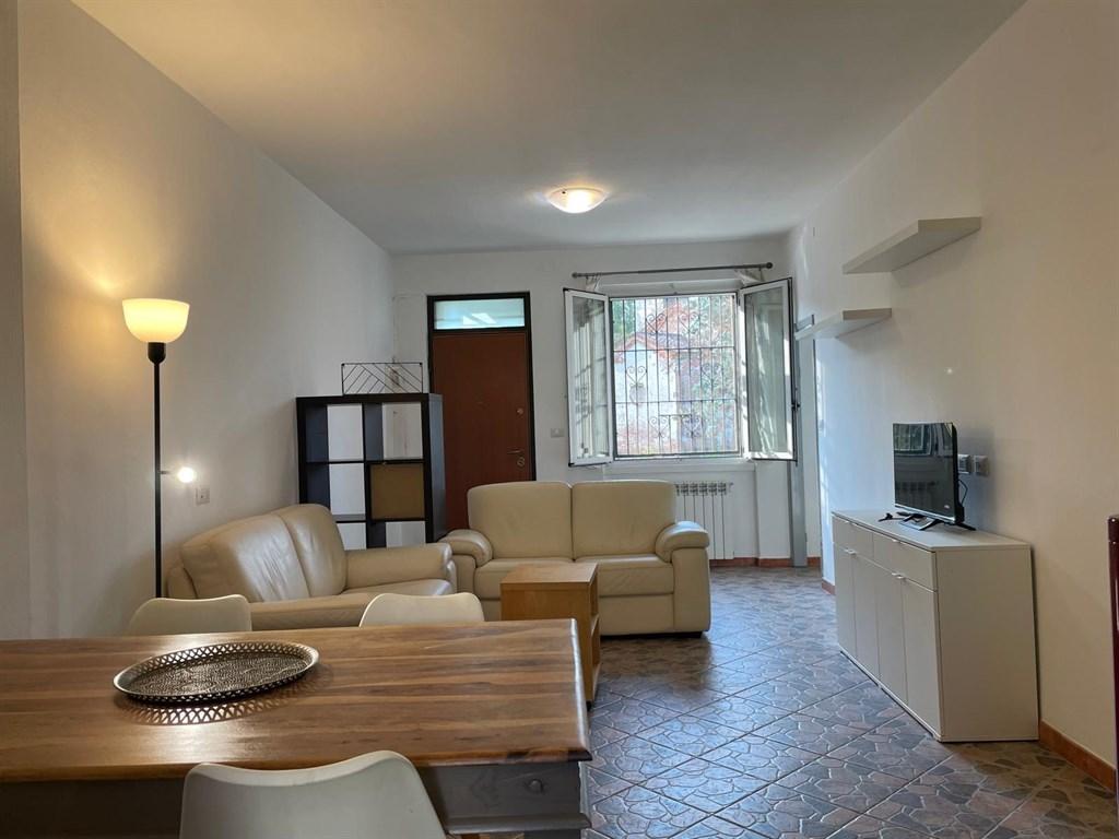 appartamento in affitto a Vernate in zona Coazzano