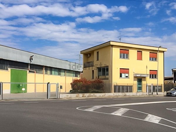 capannone in affitto a Vimodrone