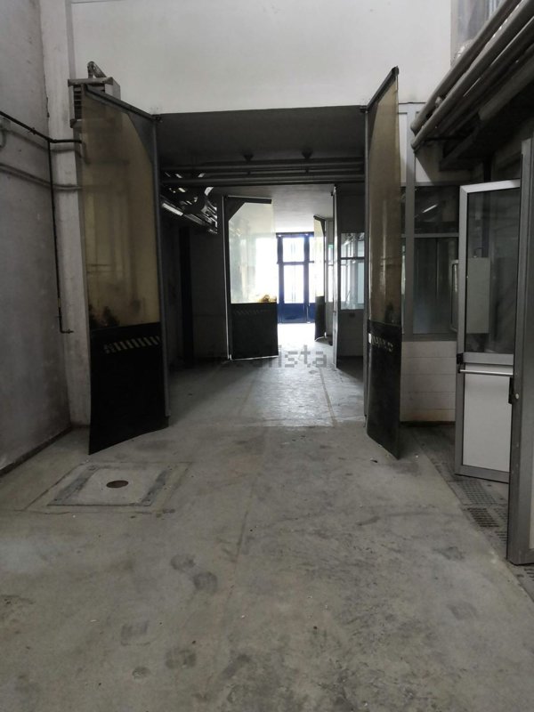 locale di sgombero in affitto a Vimodrone