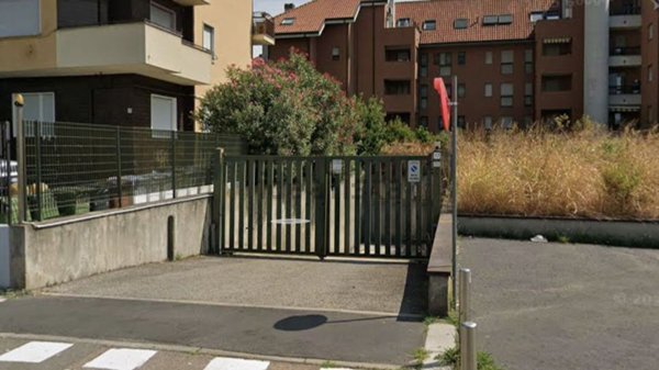 locale di sgombero in affitto a Vimodrone