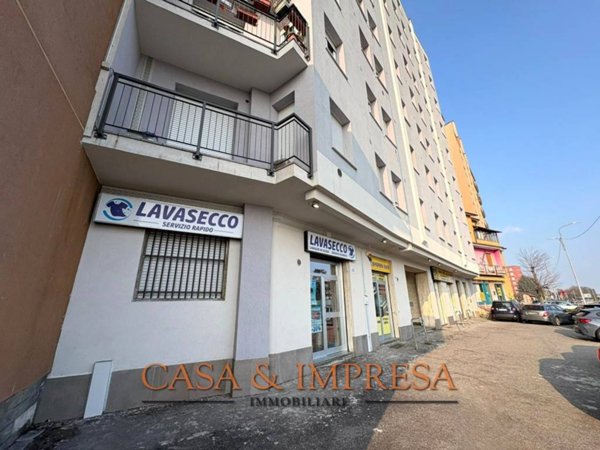 negozio in affitto a Vimodrone