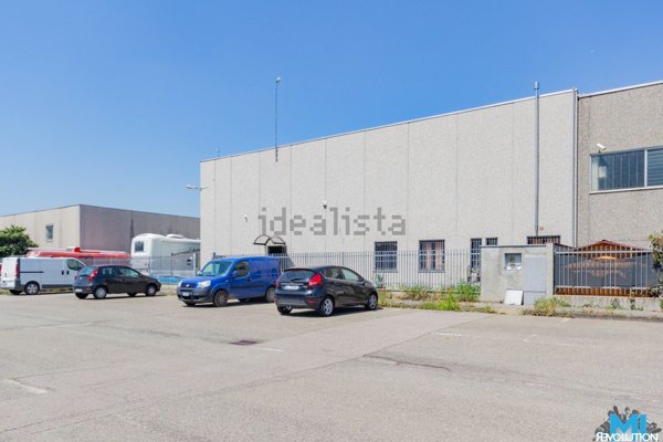 capannone in affitto a Vittuone