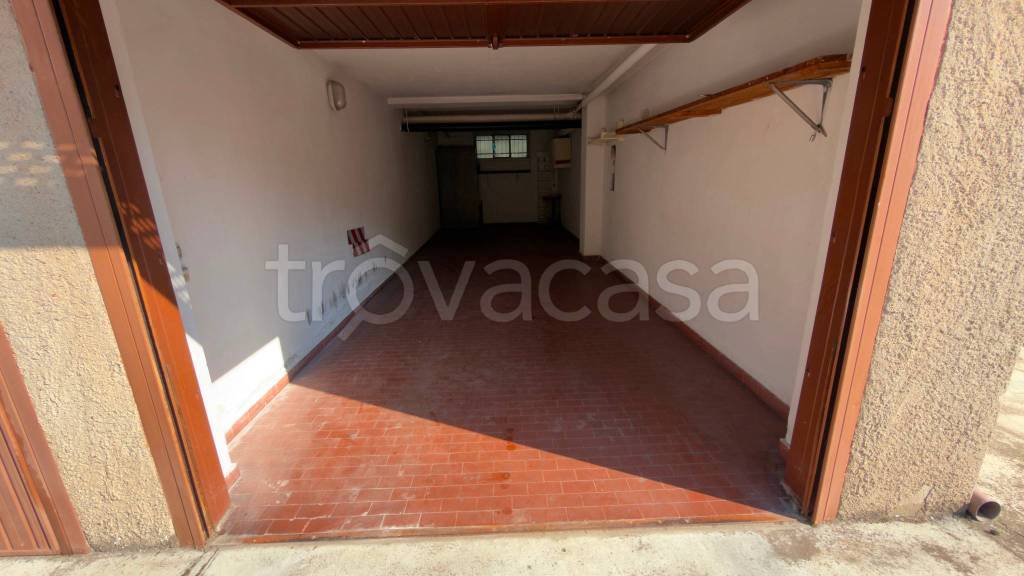 box auto in affitto a Vittuone