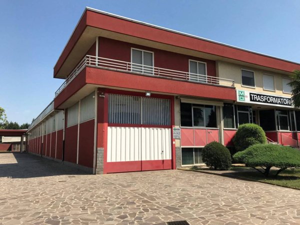 locale commerciale in affitto a Vanzaghello