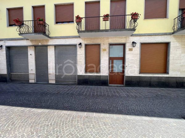 negozio in affitto a Vanzaghello