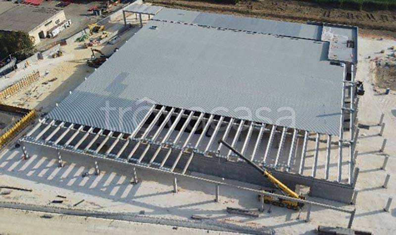 capannone in affitto a Vanzaghello