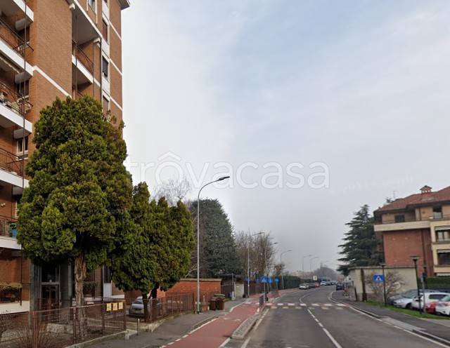 locale di sgombero in affitto a Baranzate