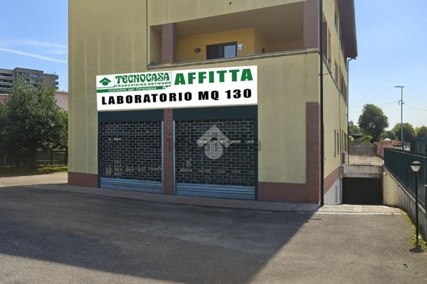negozio in affitto a Baranzate