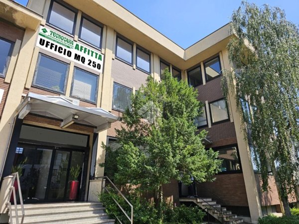 ufficio in affitto a Baranzate