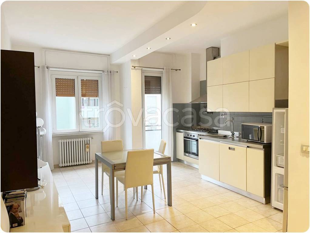 appartamento in affitto a Baranzate