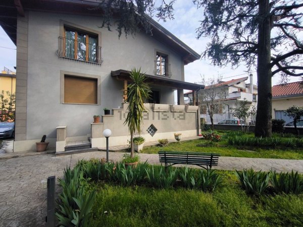 appartamento in affitto a Baranzate