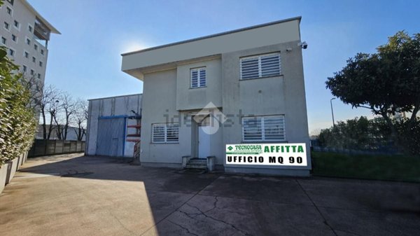 ufficio in affitto a Baranzate