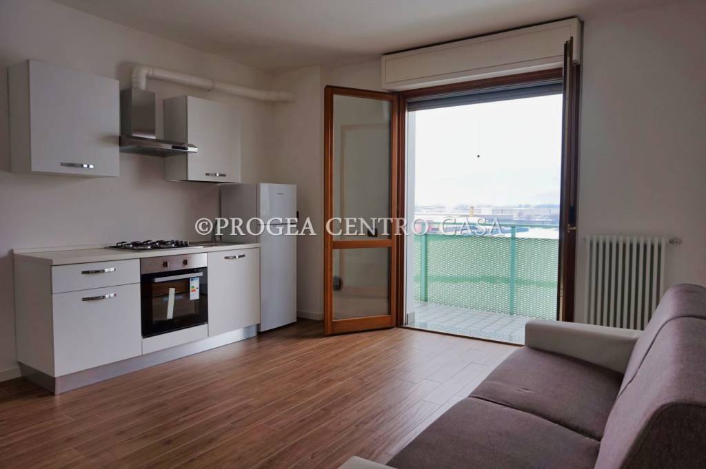 appartamento in affitto ad Albano Sant'Alessandro