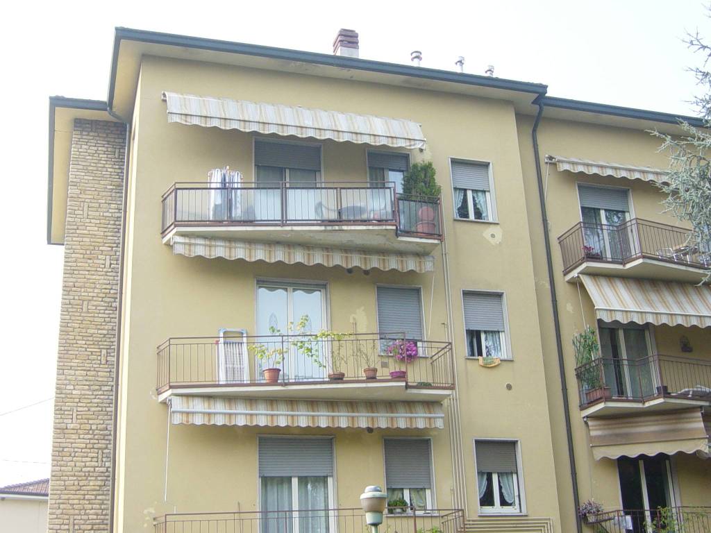 appartamento in affitto ad Albano Sant'Alessandro