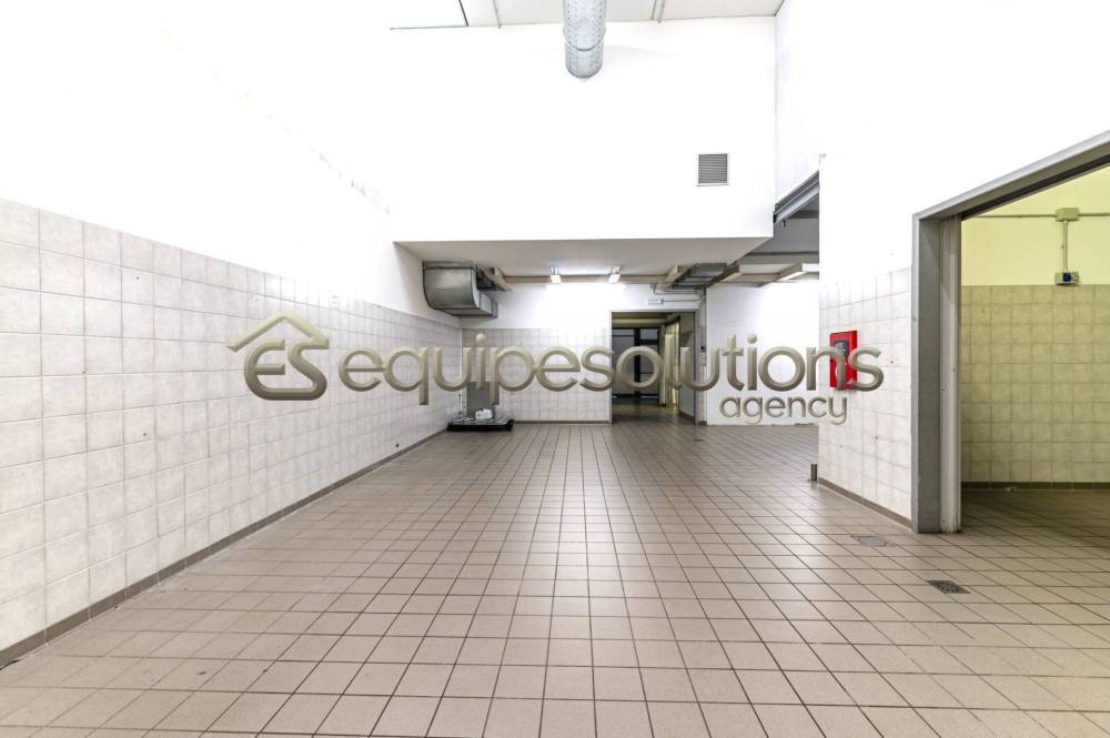 locale di sgombero in affitto ad Albino