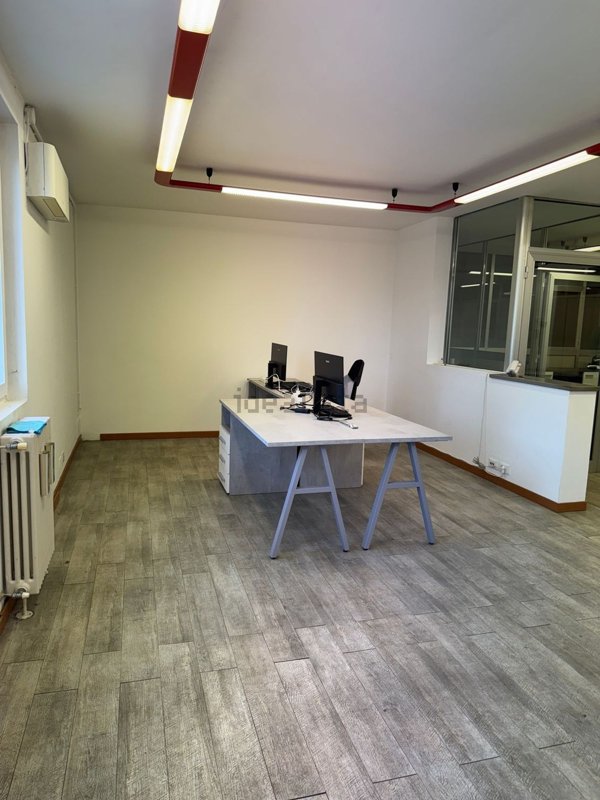 ufficio in affitto ad Albino