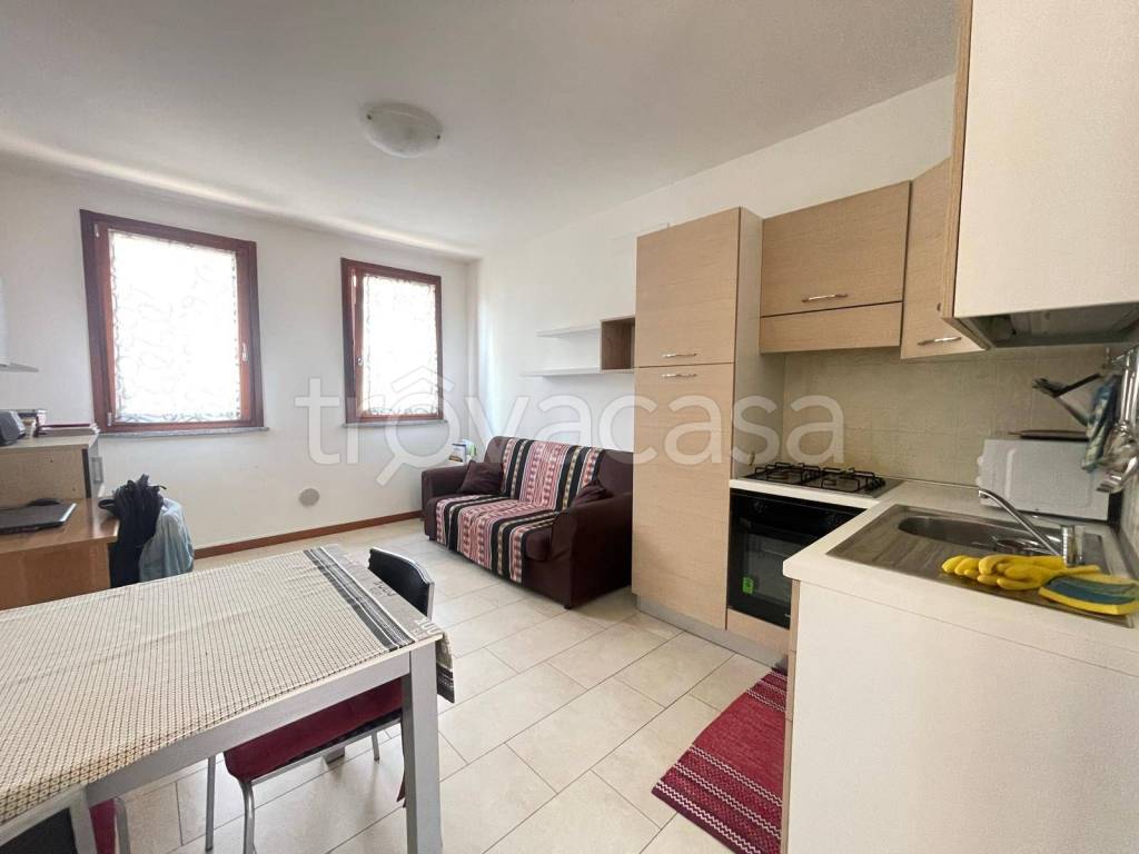 appartamento in affitto ad Almè