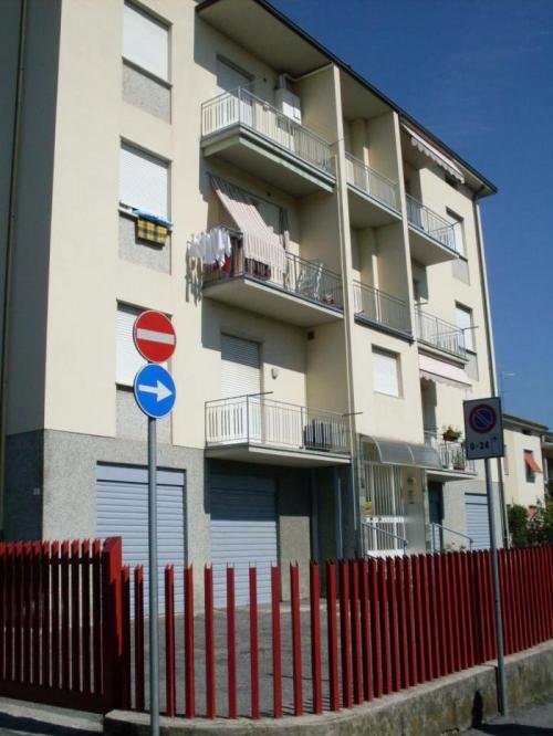 appartamento in affitto ad Almè