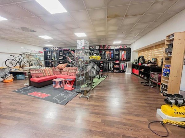 locale commerciale in affitto ad Almenno San Bartolomeo