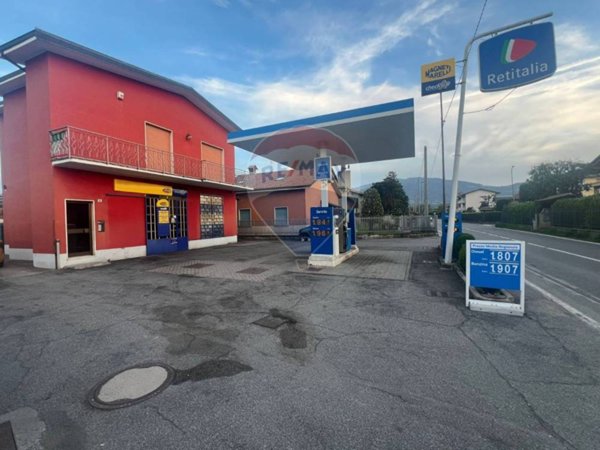 locale commerciale in affitto ad Almenno San Bartolomeo