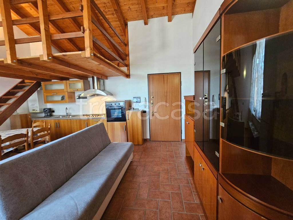 appartamento in affitto ad Almenno San Bartolomeo