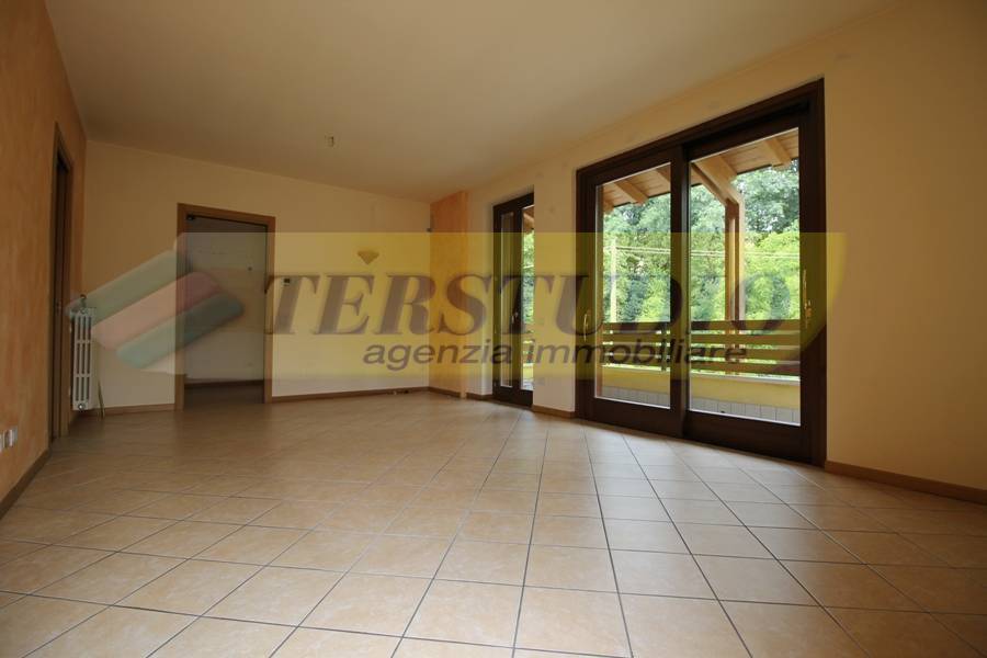 appartamento in affitto ad Almenno San Bartolomeo